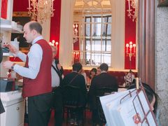 -Cafe Sacher(WIEN)