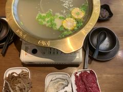 -天成·潮州牛肉脆肉鱼生蚝自助火锅