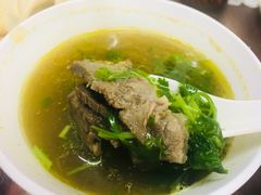 牛肉汤-黄阿姨锅贴大王(万航渡路店)