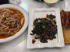 -乡村馕坑肉·烧烤·新疆菜·本地人更爱吃(阿勒泰首店)