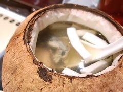 原只椰子炖竹丝鸡汤-龙凤点心饼家·39年老字号(松岗店)