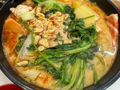 -吕阿婆骨汤麻辣烫(云岗店)