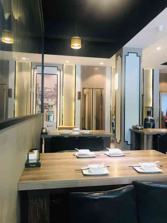 曾家厨房(九华山路店)-"九华山路的美食太多了,本来想吃老北京涮肉.