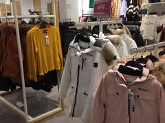 -hotwind热风(中贸广场店)