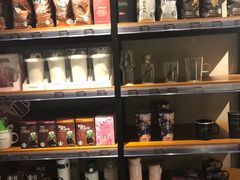 零售区-星巴克(北京三里屯SOHO一店)