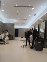-TONI&GUY