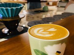 -Line 咖啡(石厦花园店)