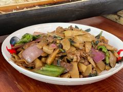 鲜笋炒鸡杂-香竹农庄•传统竹筒饭(十年店)