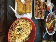 -爆炸头阿姨小四川正宗川味小吃(无任何分店)