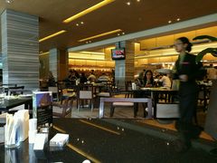 -广州花都皇冠假日酒店