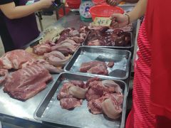 -标记美食新鲜猪杂(兴南大道店)