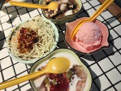 -董眼镜火锅(洪崖洞总店)