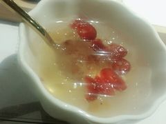 蔓越莓桃胶炖银耳-炖物24章·顺时轻养茶(杭州大厦店)