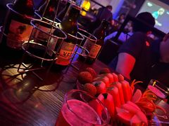 -聚点酒吧(龙湖滨江天街店)