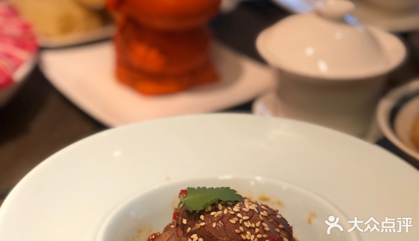 吹爆灯的重庆火锅店！味道超级巴适哦～