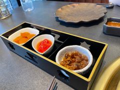 -铭牛烧肉·和牛海鲜自助(高新月牙湖店)