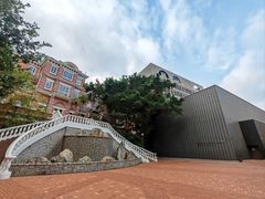 -香港大学