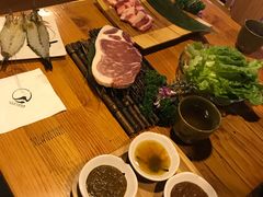 -炙忧烤肉屋(中国铁建广场店)