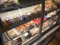 面包甜点陈列柜-一鸣真鲜奶吧(锦桂店)