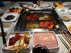 -海底捞火锅鲜切牛肉主题店(长寿路店)