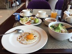 -南湖名都·景湖轩全日制餐厅·海鲜自助·东南亚风味·临湖而食