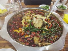 -乡土特色.冷锅鱼.牦牛肉汤锅