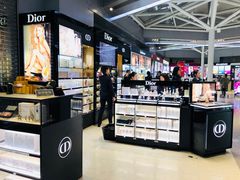-日上免税店(三径路t3店)