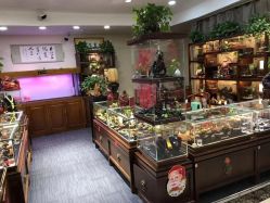 -灵彩珠宝(朗香街店)