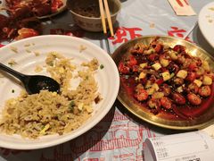 -肥肥虾庄·金牌油焖大虾(杨园滨江时代walk店)