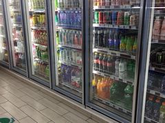 -全家便利店(莲花池东路店)