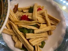 -金杨拉面王小吃面馆·牛三宝面·红烧牛肉粉