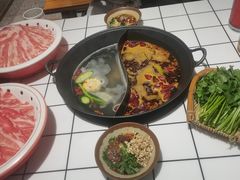 -伍师兄市井火锅(东部星悦天地店)