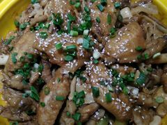 -多嘴肉蟹煲(华联店)