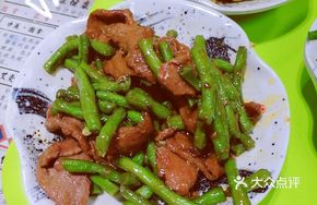 Stir-Fried Beef with Green Beans