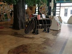 -钟书阁(松江泰晤士小镇店)