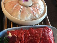 -老牌坊云南鱼豆花火锅(哈西万达店)