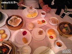 满满一台子-御花园·粤菜·海鲜火锅(中山公园店)