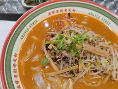 -亚皆老街南宁老友粉·米粉(印象城店)
