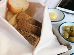 餐前面包-安东尼奥餐厅