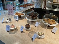 -VERIE BAKEHOUSE