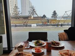 -松咖啡自助餐厅·松北香格里拉