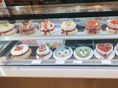-花花卷卷·鲜食蛋糕(静安久光百货店)
