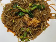 -爆炸头阿姨小四川正宗川味小吃(无任何分店)