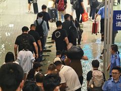-成都东站