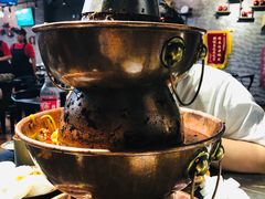 -巴四老城区炭火蛙锅(张江店)