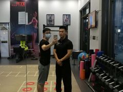 -思迈威健身(积玉桥万达店)