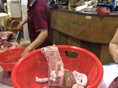 -标记美食新鲜猪杂(兴南大道店)