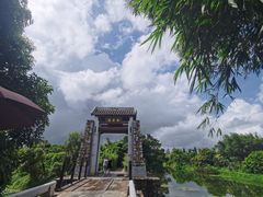 -御霞苑泥烩鸡休闲农庄