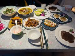 -忘忧草融合私房菜(红鼎国际店)