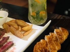 -The Cheebat 锌吧·Bistro(体育西店)